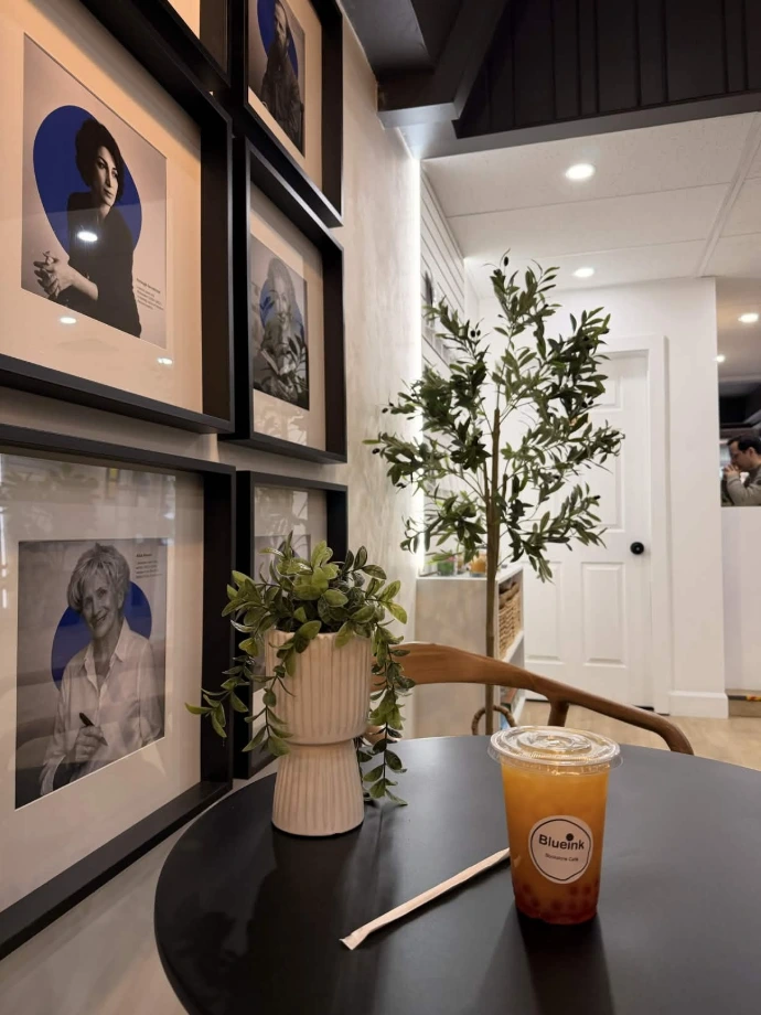 Lucas trying out the "Hawaiian Boba Lemonade" at Blueink