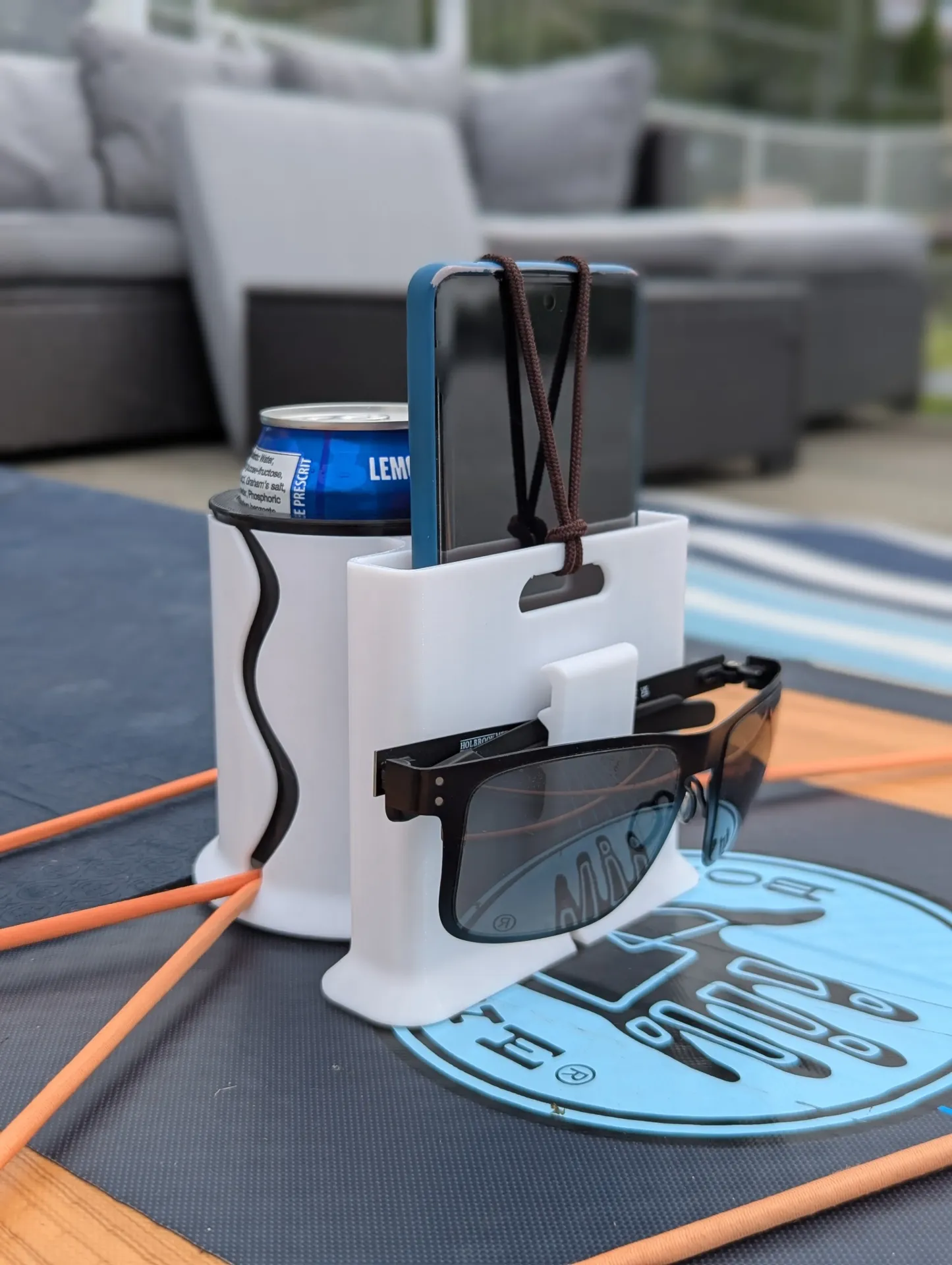 All in one paddle board cup & phone holder